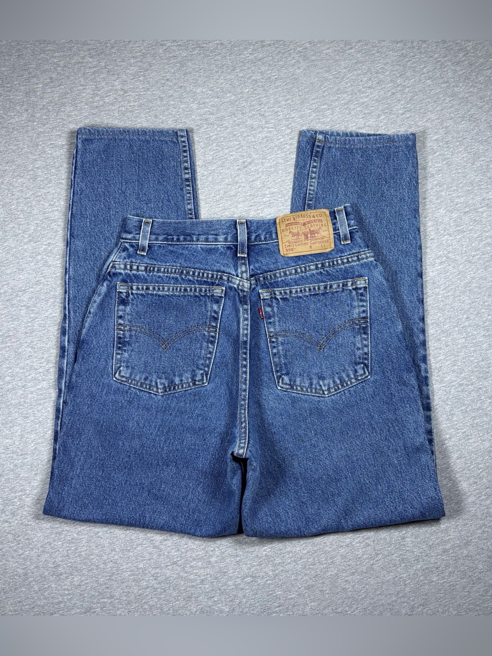 Vintage Levis 550 Jeans Women’s 28x30 Blue Relaxed Tapered Mom Jeans High Rise